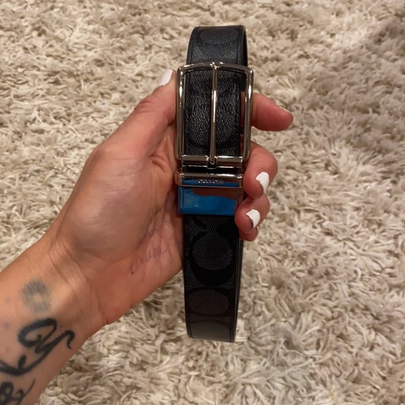 Coach reversible canvas black belt ❤️🥰🥰🤗😘😍 - Picture 2 of 10